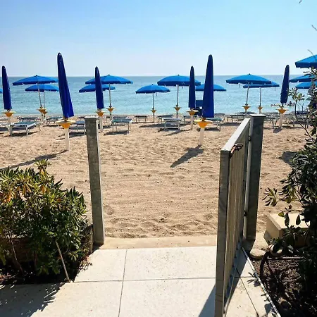 Casamare, Casa Sulla Nelle Marche *