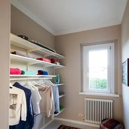 Casamare, Casa Sulla Nelle Marche